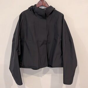 New lululemon cropped raincoat - size 12